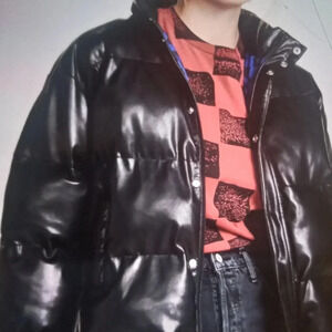 Mother The drop talk pillow puffer jacket color black size small women